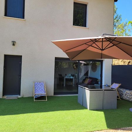 Appartement Tout Equipe En Rez-De-Jardin Entre Gard Et Ardeche Saint-Julien-de-Peyrolas Luaran gambar